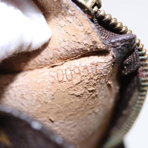 LOUIS VUITTON Monogram Bucket PM Accessory Pouch LV Auth 87451 - Picture 12 of 16